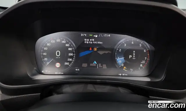 Volvo XC40 2019 2.0 автомат (гидро), миниатюра 11