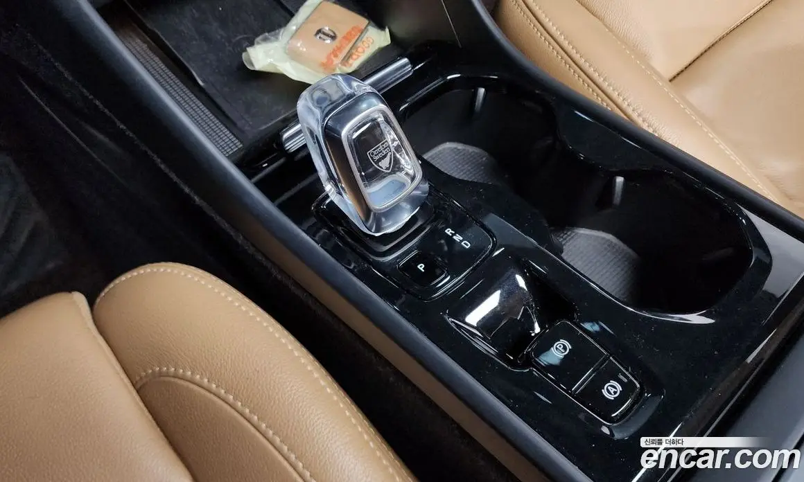 Volvo XC40 2019 2.0 автомат (гидро), фото 12