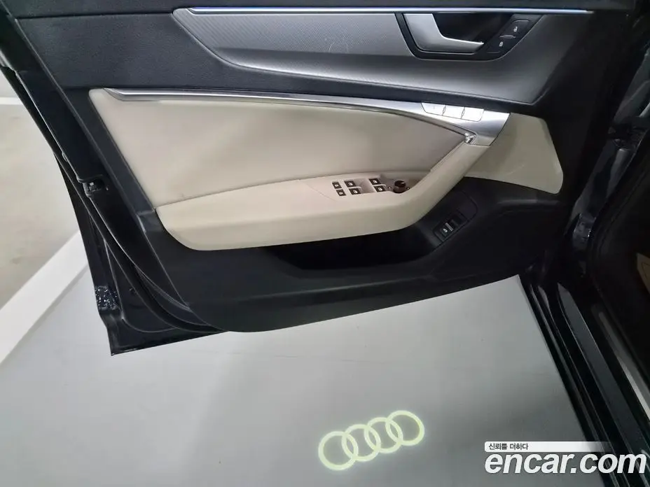 Audi A6 2023 2.0 автомат (гидро), фото 12