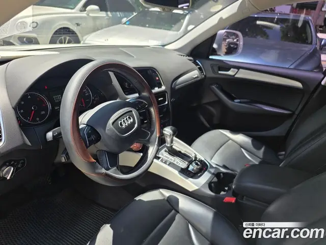 Audi Q5 2015 2.0 автомат (гидро), миниатюра 9