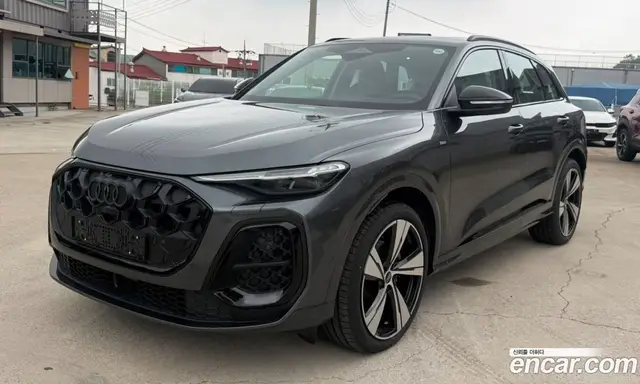 Audi Q5, 2025, 13 км