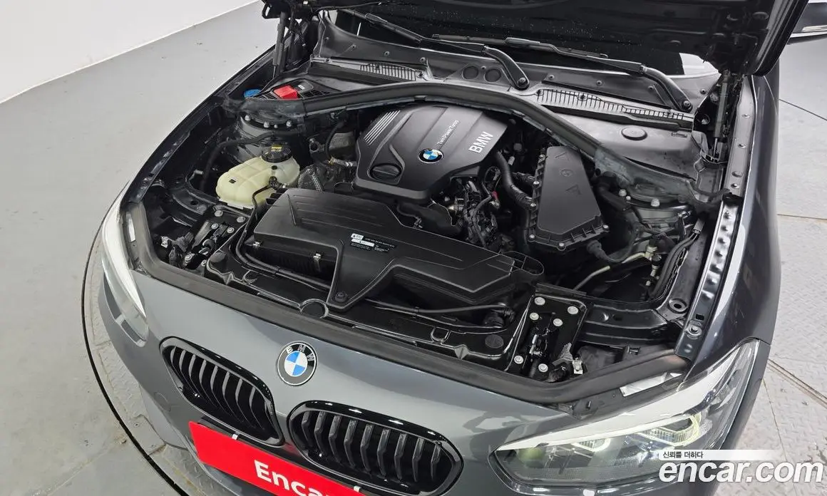 BMW 1 серия 2018 2.0 автомат (гидро), фото 6