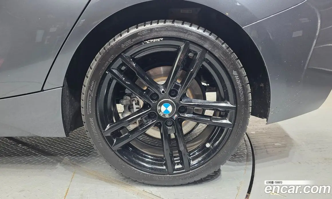 BMW 1 серия 2018 2.0 автомат (гидро), фото 7