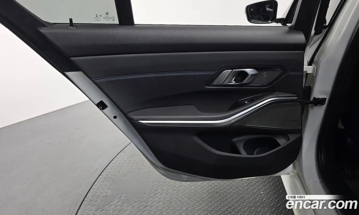 BMW 3 серия 2019 2.0 автомат (гидро), фото 14