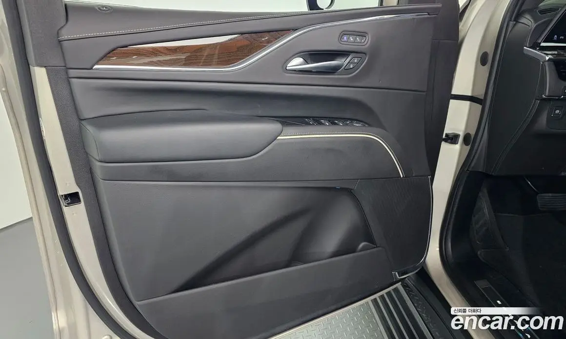 Cadillac Escalade 2023 6.2 автомат (гидро), фото 14