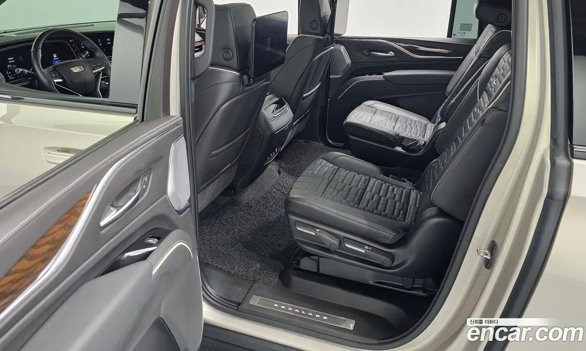 Cadillac Escalade 2023 6.2 автомат (гидро), фото 18