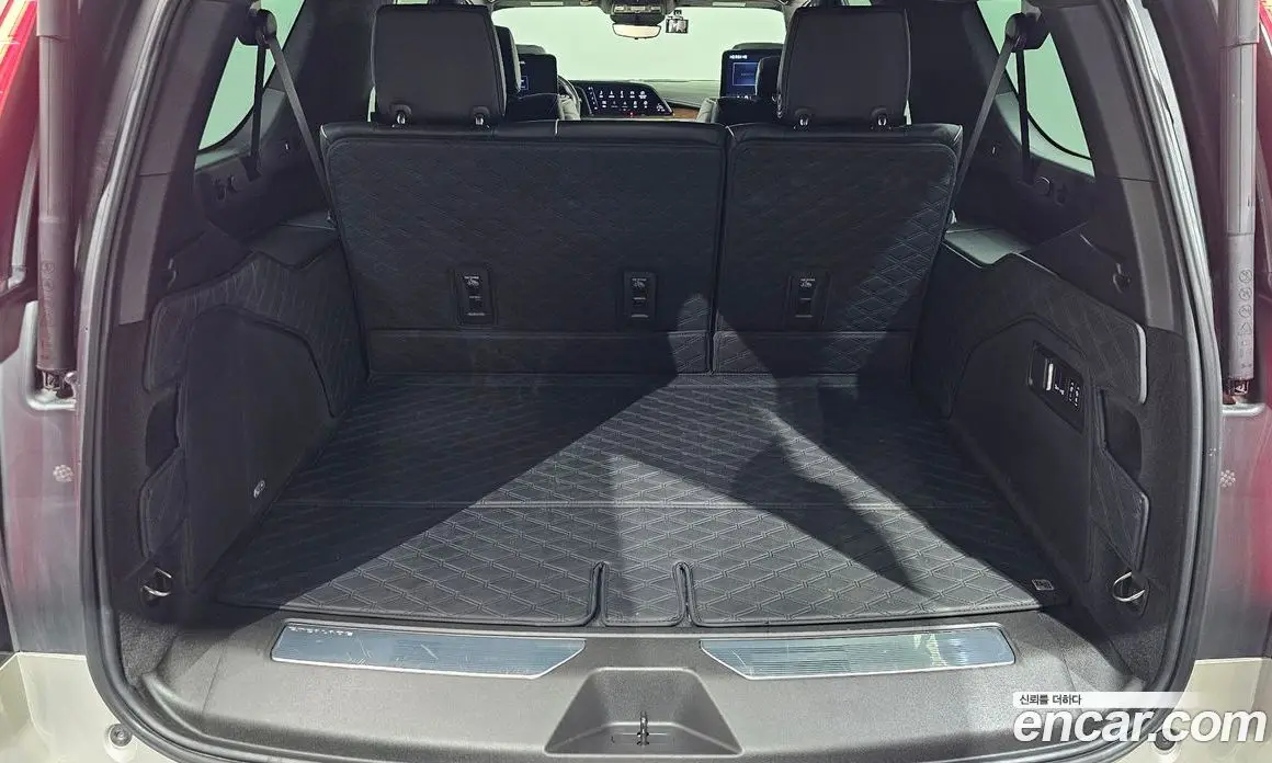 Cadillac Escalade 2023 6.2 автомат (гидро), фото 32