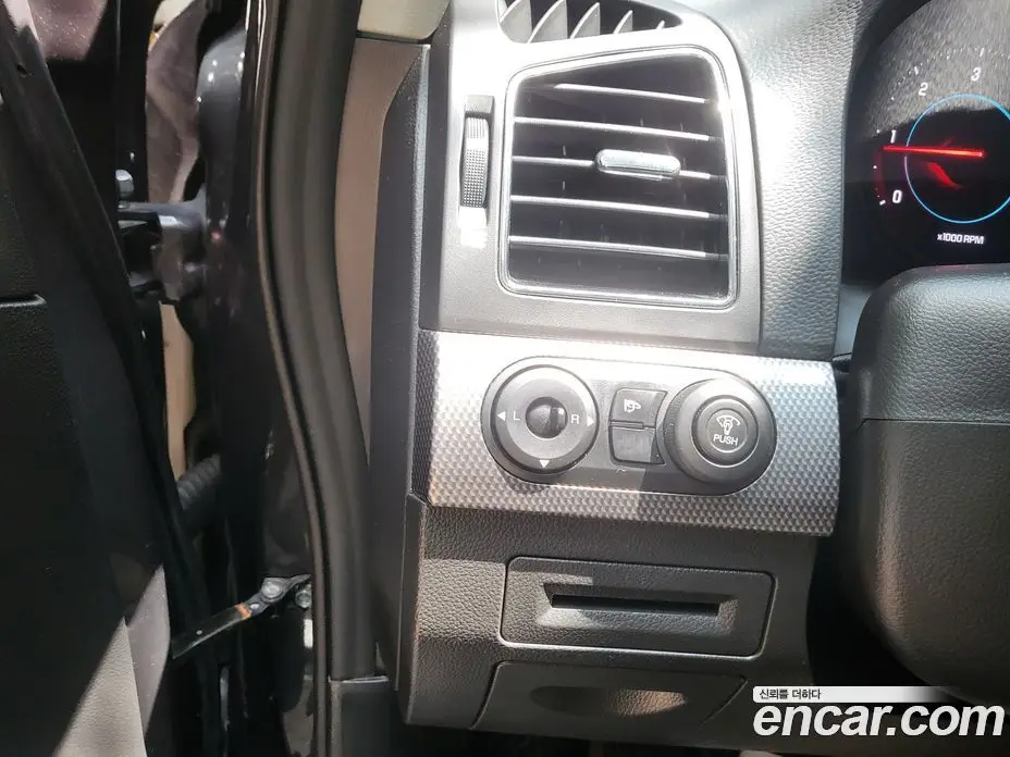 Chevrolet Captiva 2012 2.0 автомат (гидро), фото 19