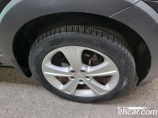 Chevrolet Captiva 2012 2.0 автомат (гидро), миниатюра 3