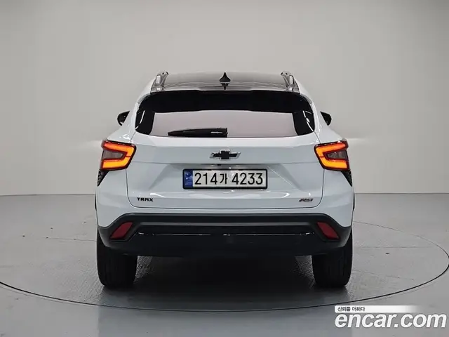 Chevrolet Trax 2023 1.2 автомат (гидро), миниатюра 4