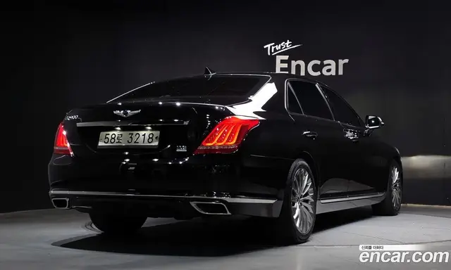 Genesis EQ900 2017 3.8 автомат (гидро), миниатюра 2
