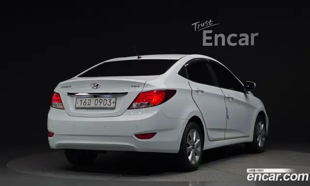 Hyundai Accent 2016 1.4 автомат (гидро), миниатюра 2