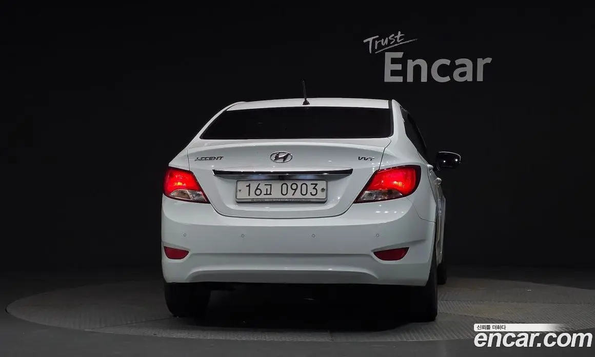 Hyundai Accent 2016 1.4 автомат (гидро), фото 4
