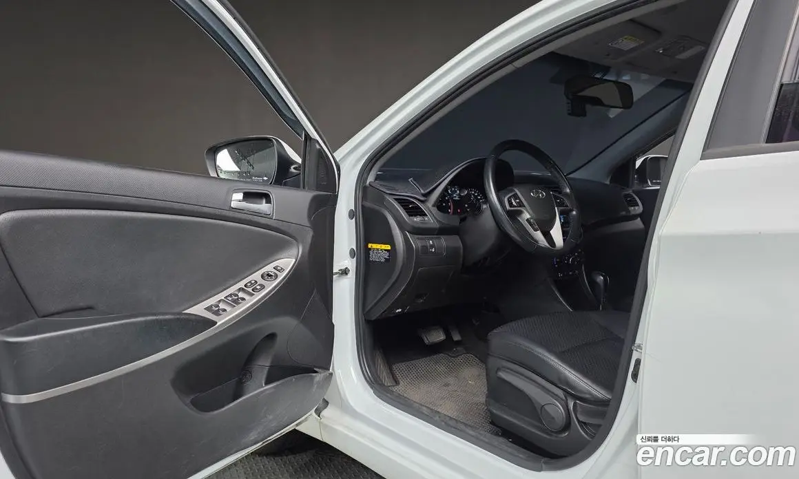 Hyundai Accent 2016 1.4 автомат (гидро), фото 10