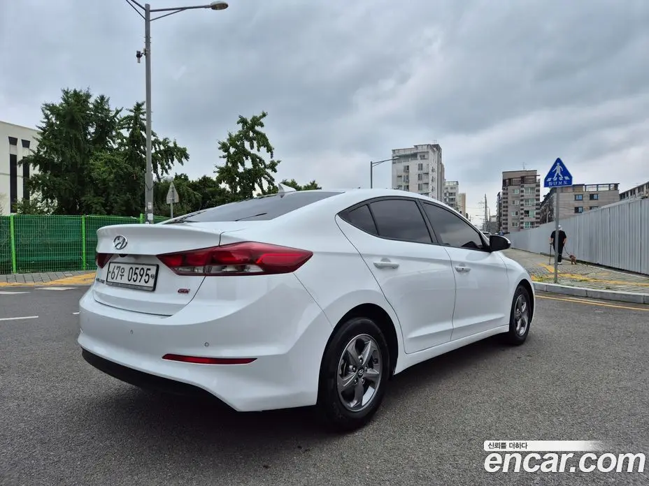 Hyundai Avante 2016 1.6 автомат (гидро), фото 19