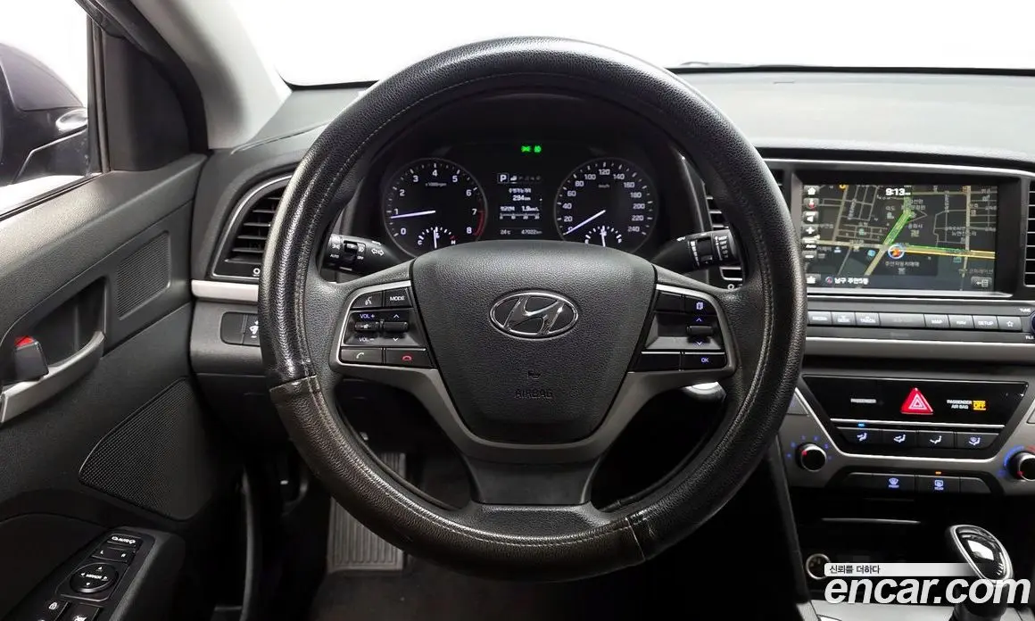 Hyundai Avante 2018 1.6 автомат (гидро), фото 13