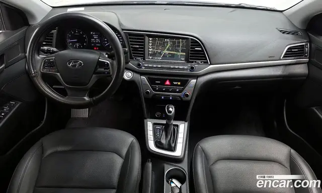 Hyundai Avante 2018 1.6 автомат (гидро), миниатюра 7