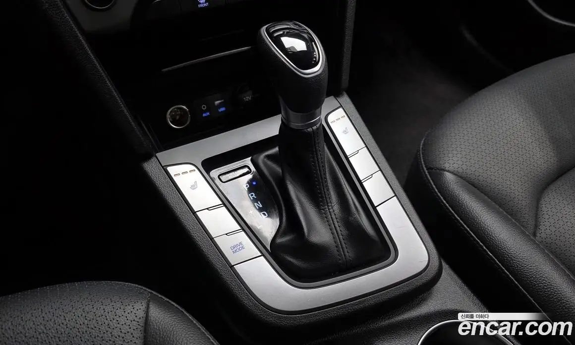 Hyundai Avante 2018 1.6 автомат (гидро), фото 9