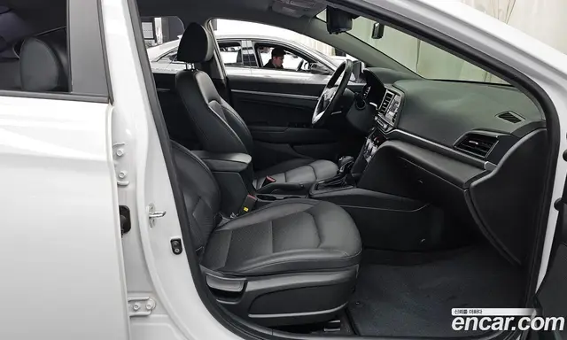 Hyundai Avante 2019 1.6 автомат (гидро), миниатюра 11 Hyundai Avante 2019 1.6 автомат (гидро), миниатюра 11