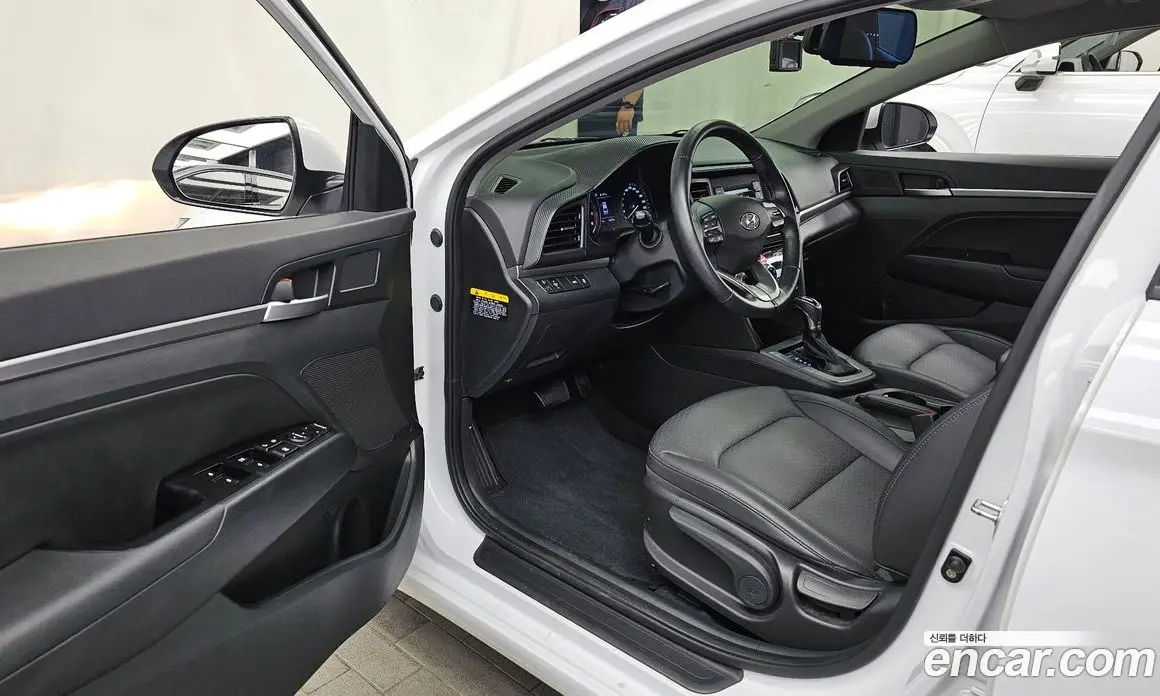 Hyundai Avante 2019 1.6 автомат (гидро), фото 10 Hyundai Avante 2019 1.6 автомат (гидро), фото 10
