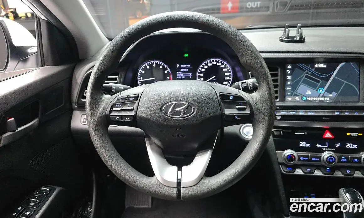 Hyundai Avante 2020 1.6 автомат (гидро), фото 19