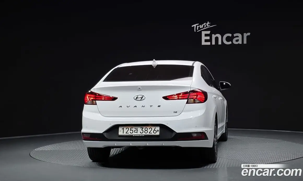 Hyundai Avante 2020 1.6 автомат (гидро), фото 4