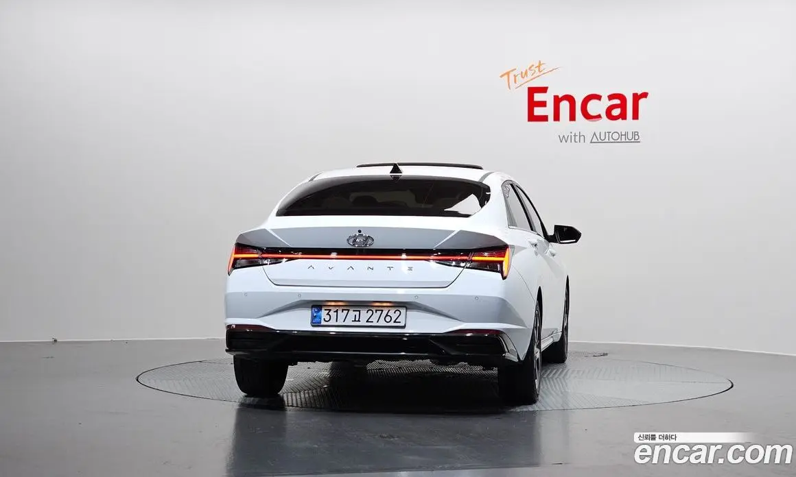 Hyundai Avante 2021 1.6 автомат (гидро), фото 3