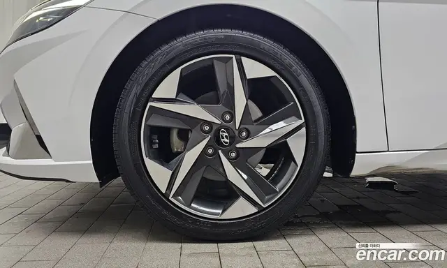 Hyundai Avante 2021 1.6 автомат (гидро), миниатюра 4