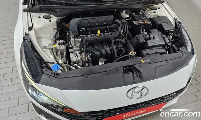 Hyundai Avante 2021 1.6 автомат (гидро), миниатюра 5