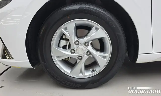 Hyundai Avante 2021 1.6 автомат (гидро), миниатюра 5