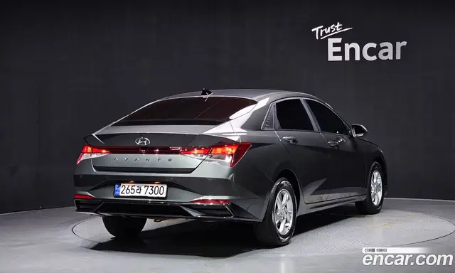 Hyundai Avante 2022 1.6 автомат (гидро), миниатюра 2