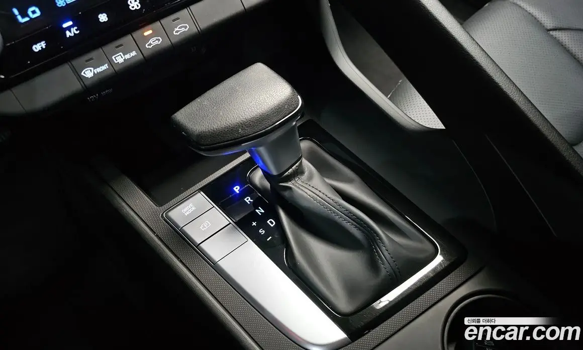 Hyundai Avante 2022 1.6 автомат (гидро), фото 12