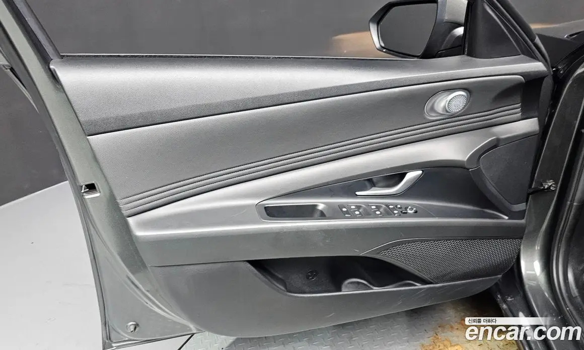 Hyundai Avante 2022 1.6 автомат (гидро), фото 14