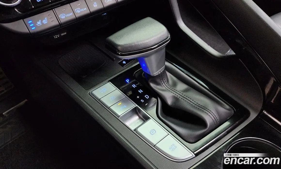 Hyundai Avante 2023 1.6 автомат (гидро), фото 12
