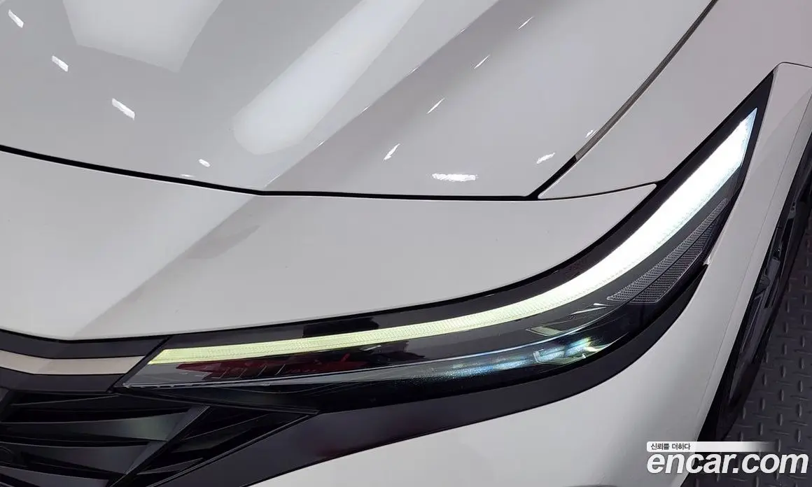Hyundai Avante 2023 1.6 автомат (гидро), фото 8