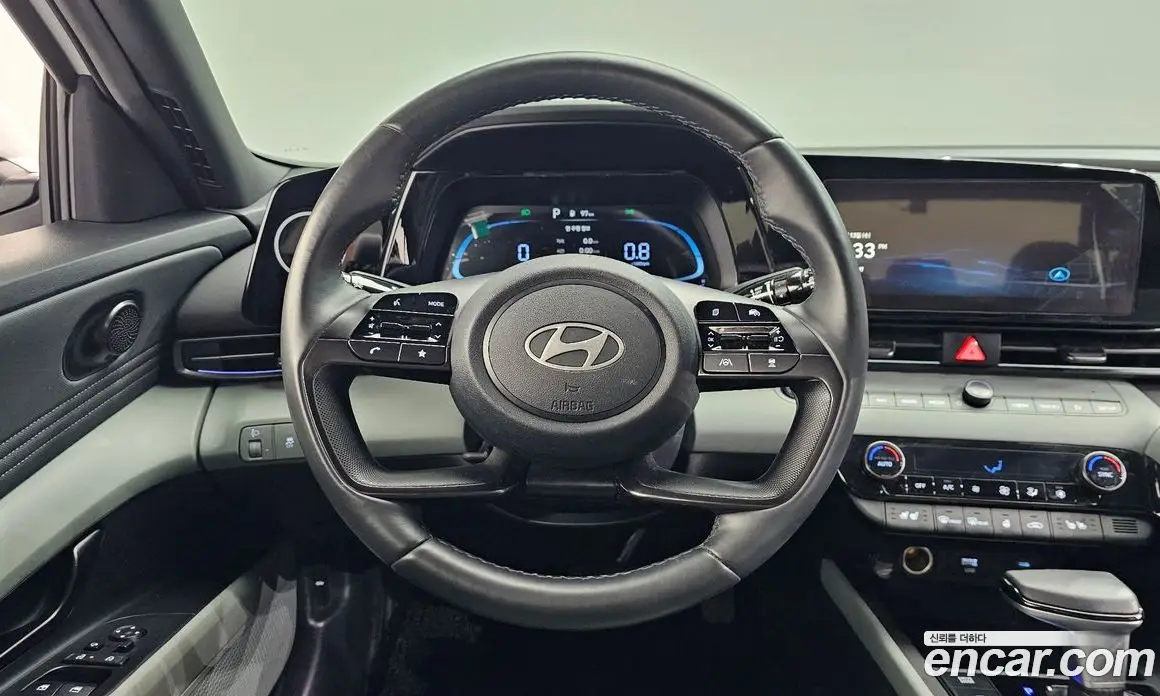 Hyundai Avante 2023 1.6 автомат (гидро), фото 13
