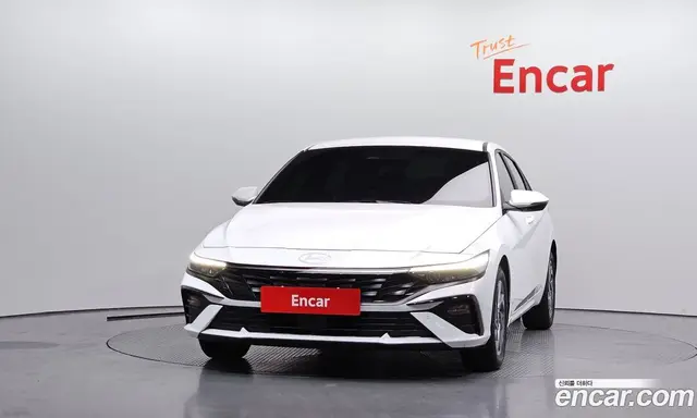 Hyundai Avante 2023 1.6 автомат (гидро), миниатюра 3