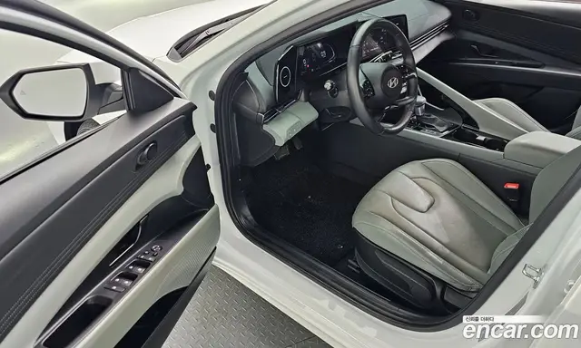 Hyundai Avante 2023 1.6 автомат (гидро), миниатюра 10