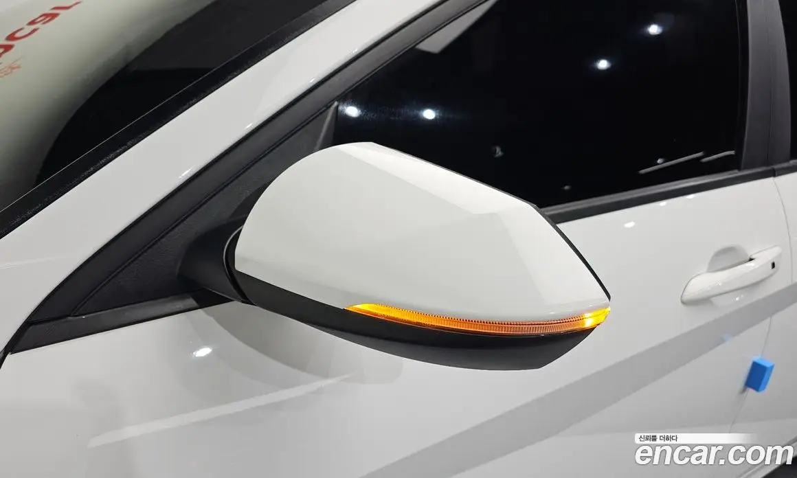 Hyundai Avante 2023 1.6 автомат (гидро), фото 27