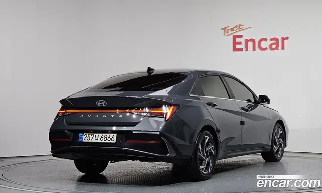 Hyundai Avante 2024 1.6 автомат (гидро), миниатюра 2
