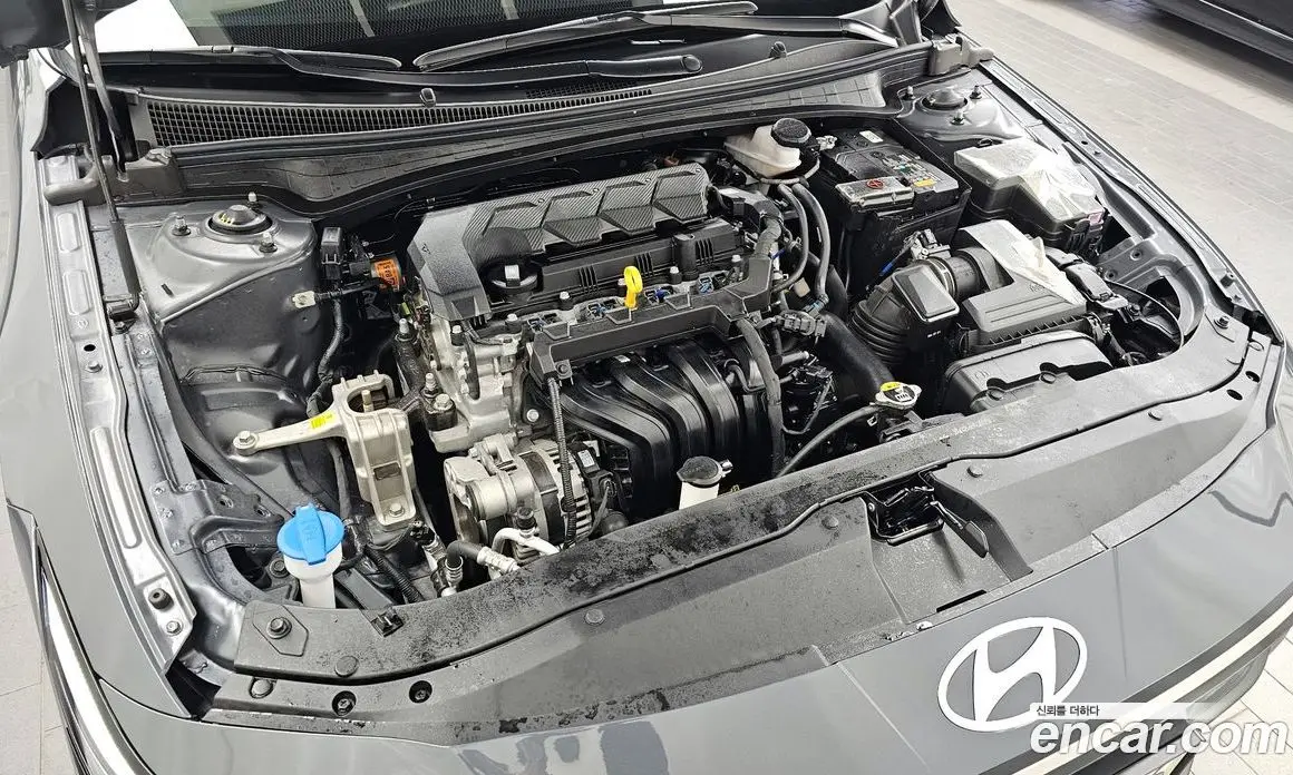 Hyundai Avante 2024 1.6 автомат (гидро), фото 6