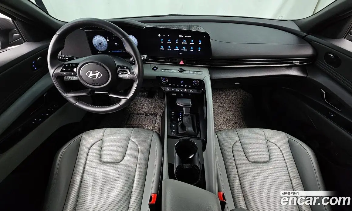 Hyundai Avante 2024 1.6 автомат (гидро), фото 7