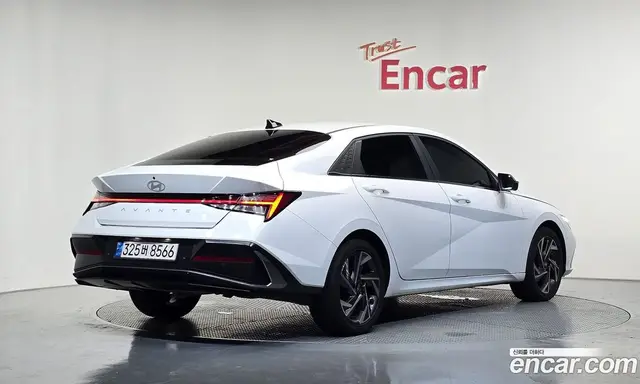 Hyundai Avante 2024 1.6 автомат (гидро), миниатюра 2