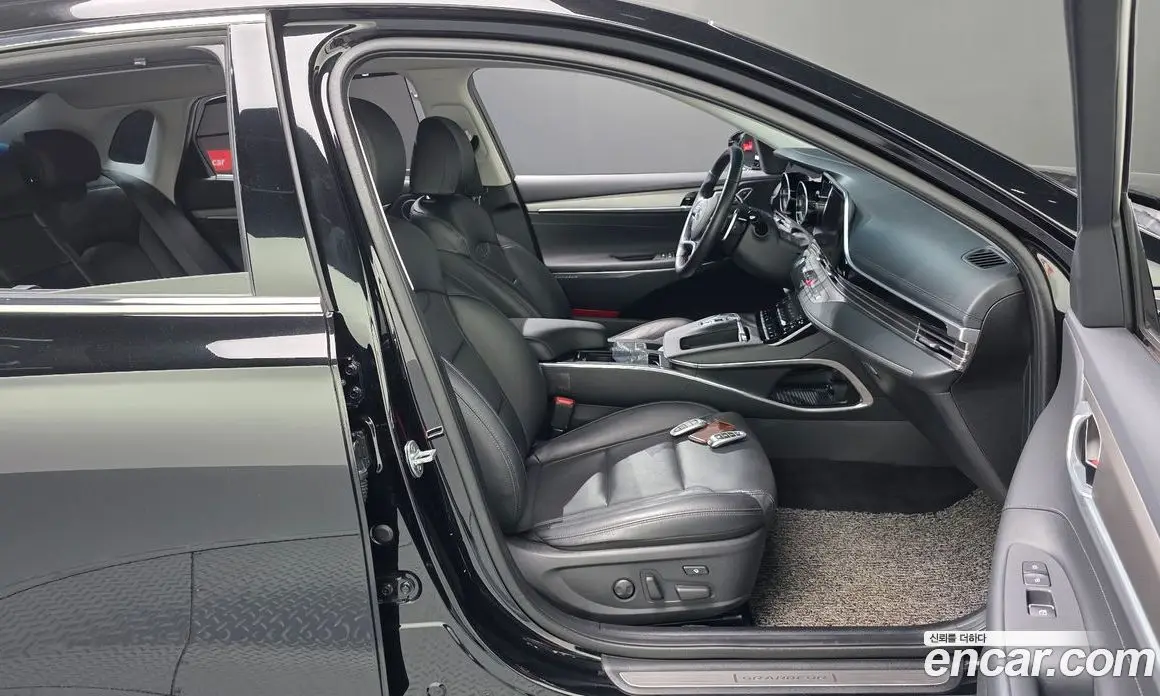 Hyundai Grandeur 2020 2.5 автомат (гидро), фото 16