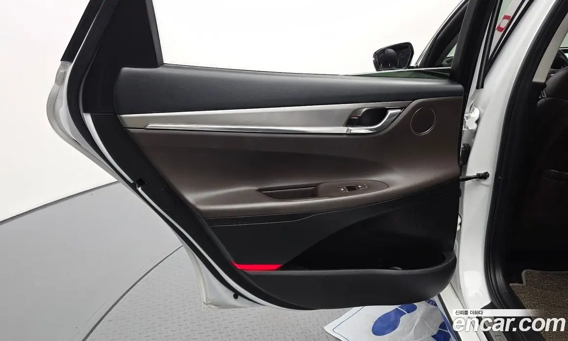 Hyundai Grandeur 2020 2.5 автомат (гидро), фото 15