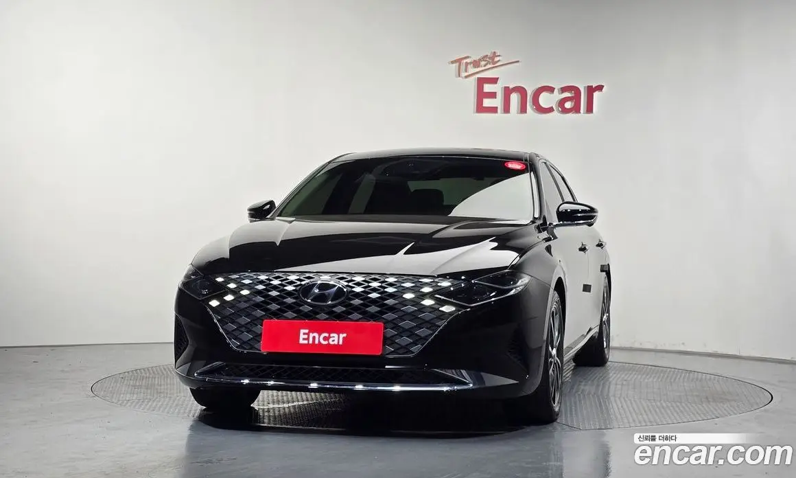 Hyundai Grandeur 2022 2.5 автомат (гидро), фото 3