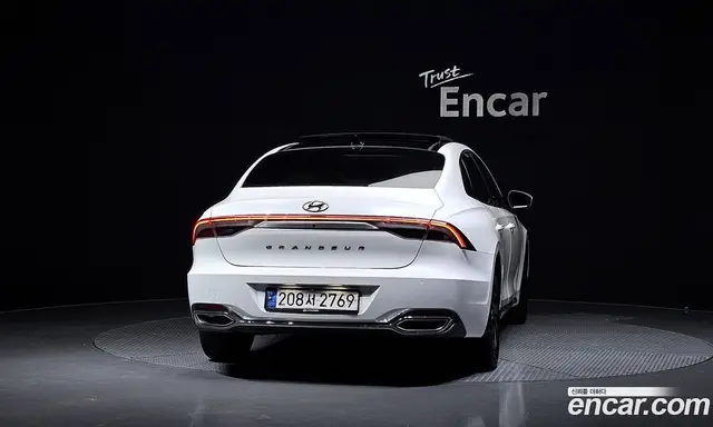 Hyundai Grandeur 2022 2.4 автомат (гидро), миниатюра 4
