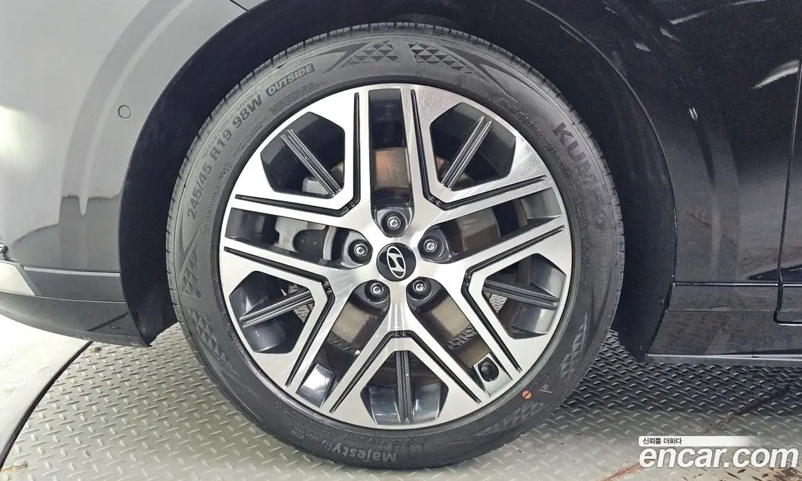 Hyundai Grandeur 2023 3.5 автомат (гидро), фото 5