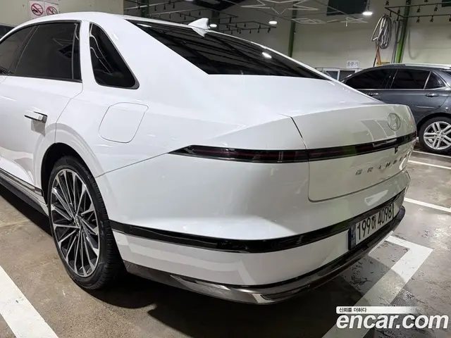 Hyundai Grandeur 2024 2.5 автомат (гидро), миниатюра 1