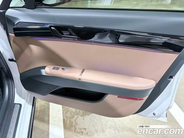 Hyundai Grandeur 2024 2.5 автомат (гидро), миниатюра 6